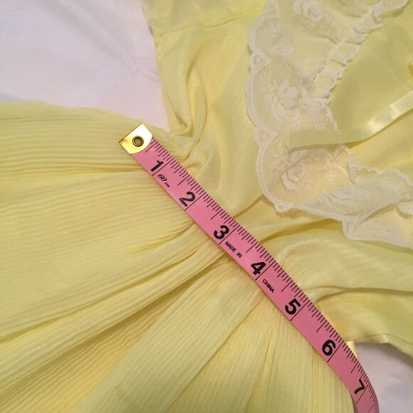 VTG Short Stuff Full Circle Ruffle Pageant Lace Yellow Party Dress Size 5 USA H - Picture 3 of 10